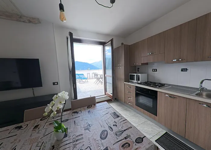 Casa Panorama- Panoramic View Terrace דירה ליירנה